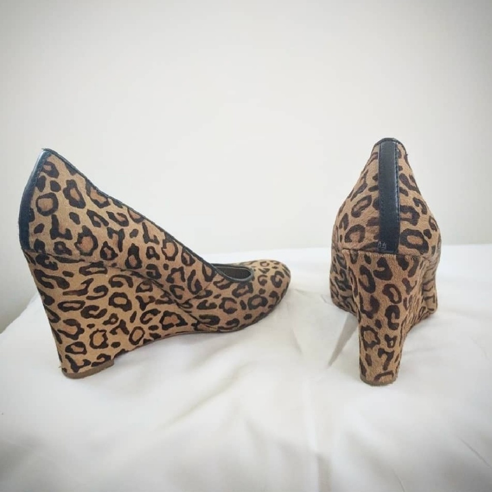 NOT 4 SALE !Banana Republic PONYHAIR Heels LEOPARD - Picture 3 of 4
